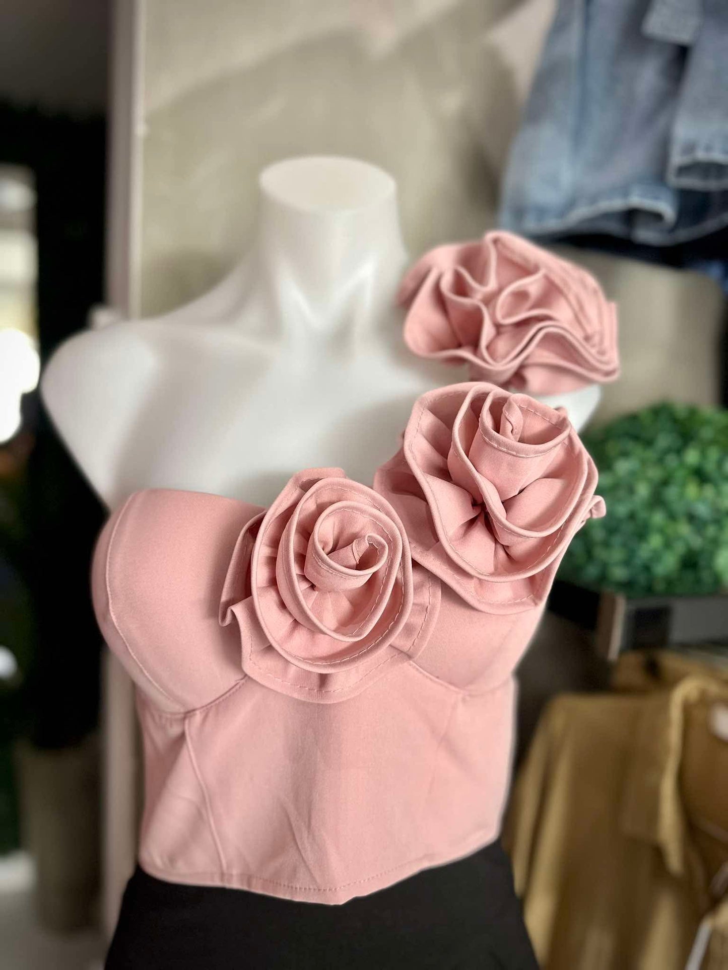 Avory Top