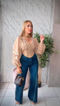 Blusa sofisticada con encaje