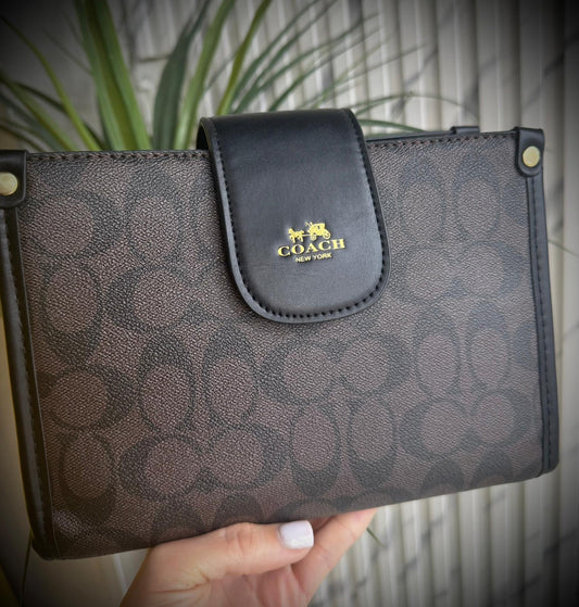 Cartera Coach