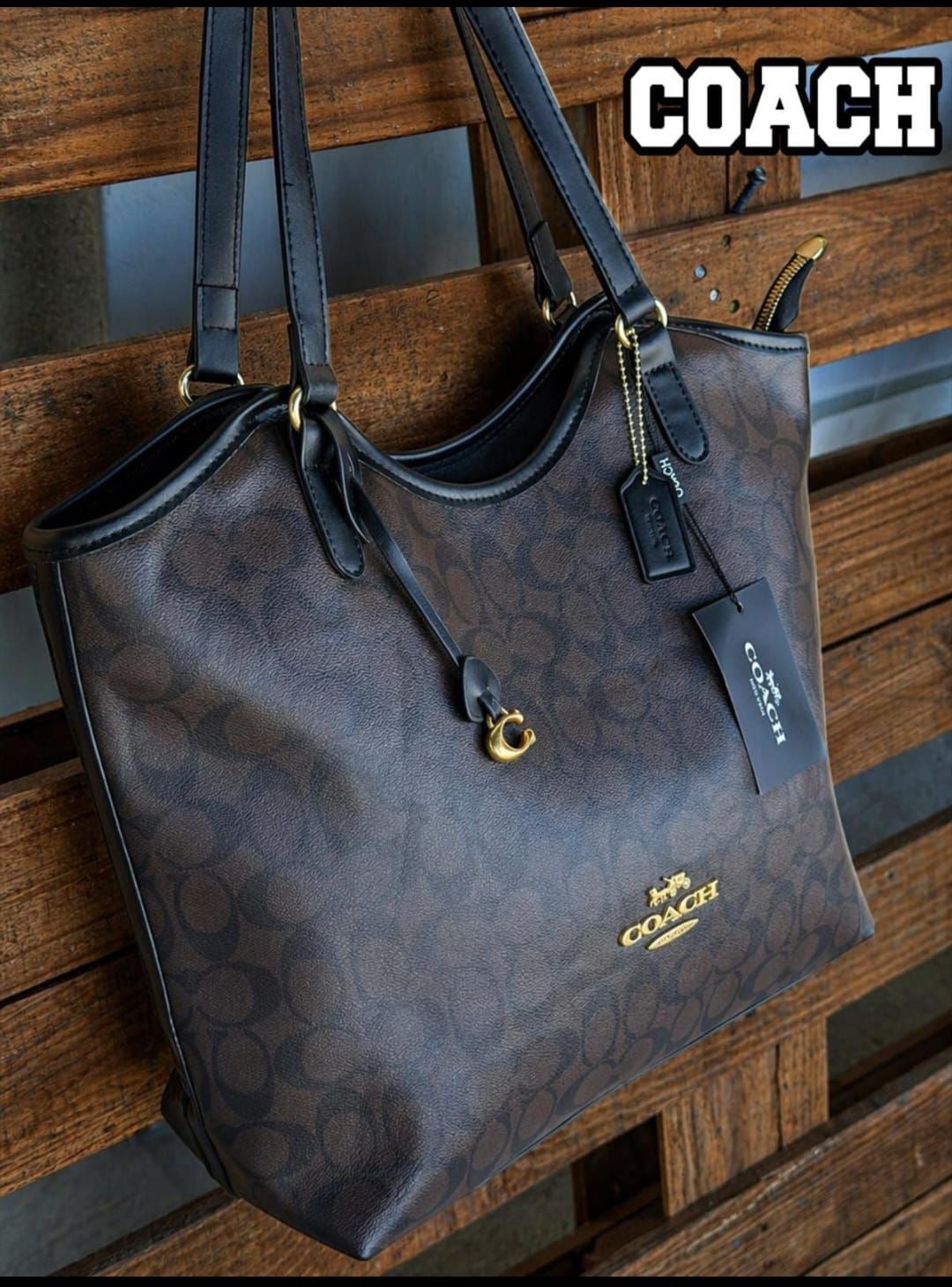 Cartera Coach